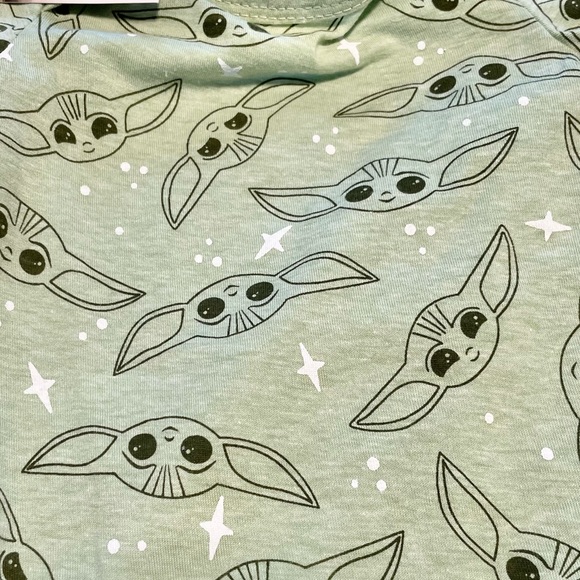 🆕Baby 2PC STAR WARS MANDALORIAN GROGU/THE CHILD-GOING PLACES Set - Picture 3 of 6